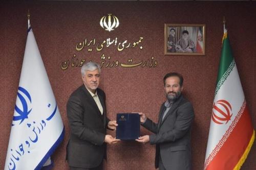 حکم رئیس فدراسیون کوهنوردی و صعود های ورزشی صادر شد
