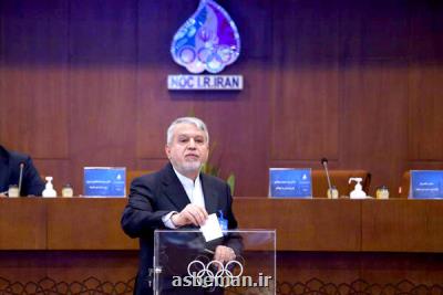 حضور خسروی وفا بار را از روی دوش من برداشت