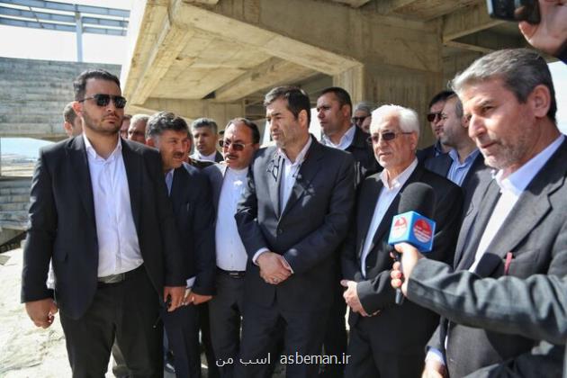 بازدید وزیر ورزش و جوانان از پروژه های نیمه تمام ورزشی خراسان شمالی