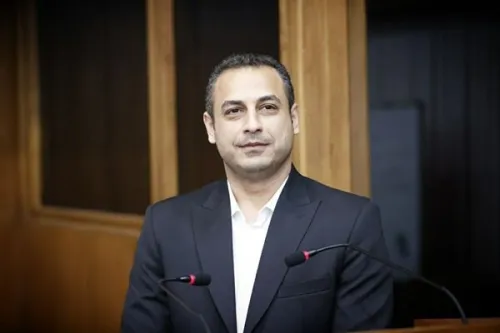 نام هادی خناری نژاد در سایت فدراسیون جهانی ژیمناستیک