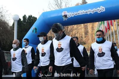 برگزاری همایش پیاده روی سردار دلها با ادای احترام به شهدای گمنام